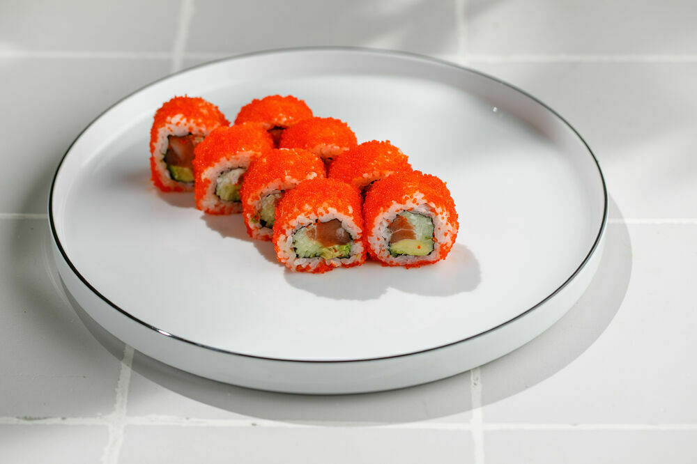 California roll with salmon