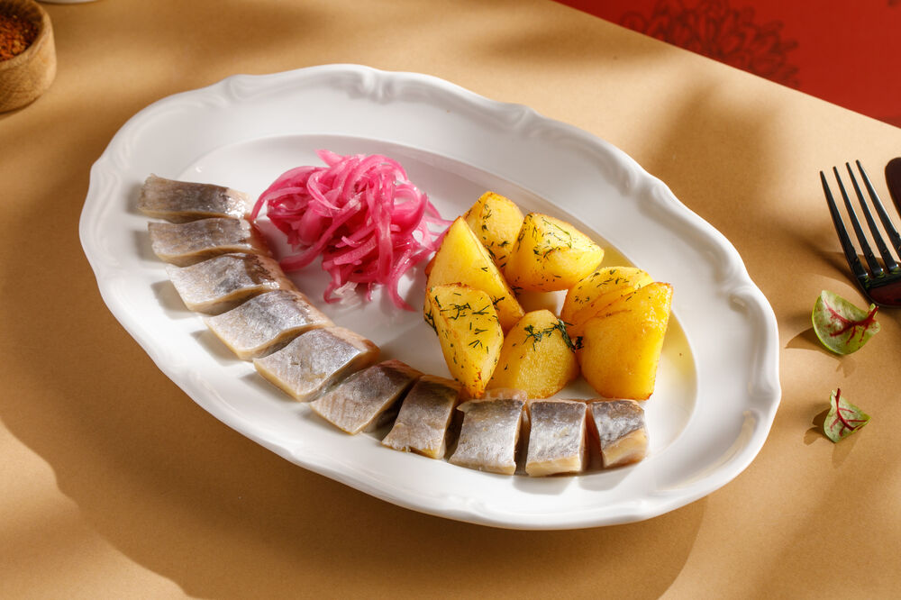 Сельдь с картофелем