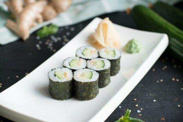 Roll with cucumber