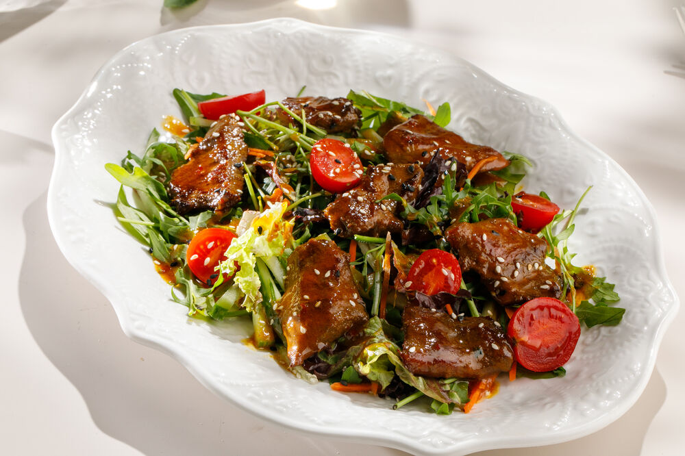 Asian salad with beef