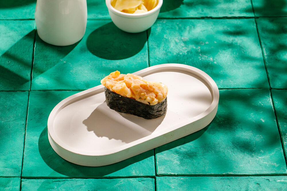 Запечённые суши с гребешком