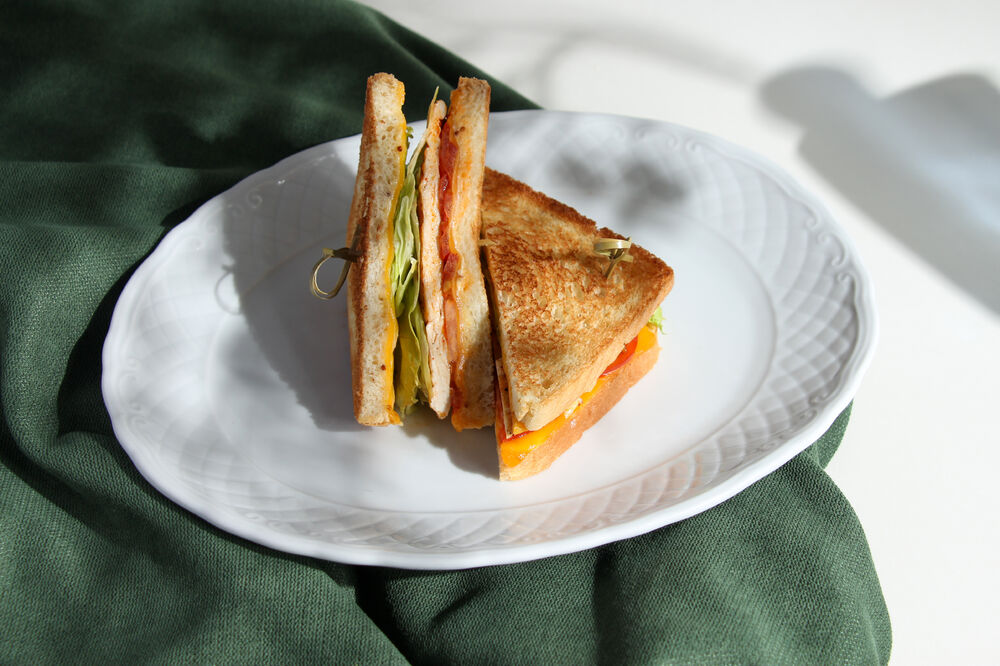 Sandwich with chicken