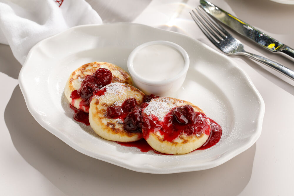 Сырники с вишней