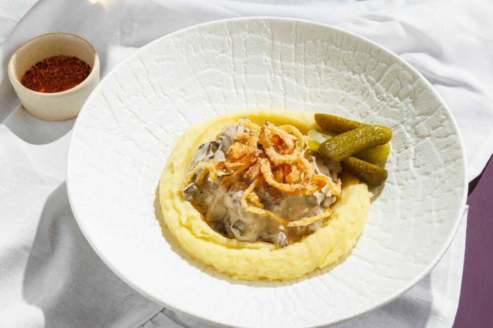 Beef Stroganoff with mashed potatoes