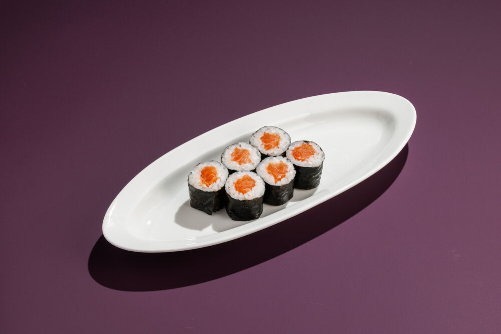 Roll with salmon