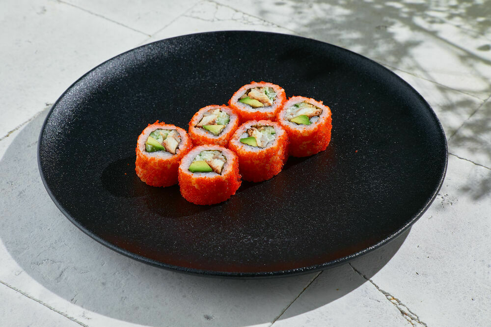 Roll "California" with eel