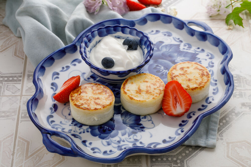 Breakfast cheesecakes with sour cream