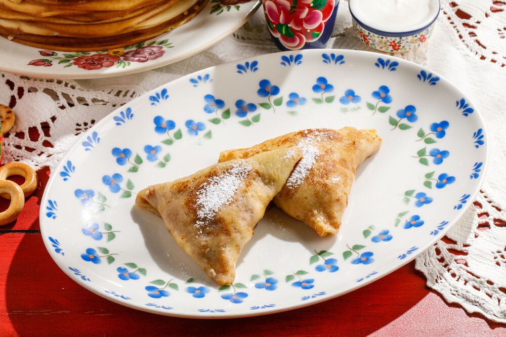 Блины с фермерским творогом и изюмом