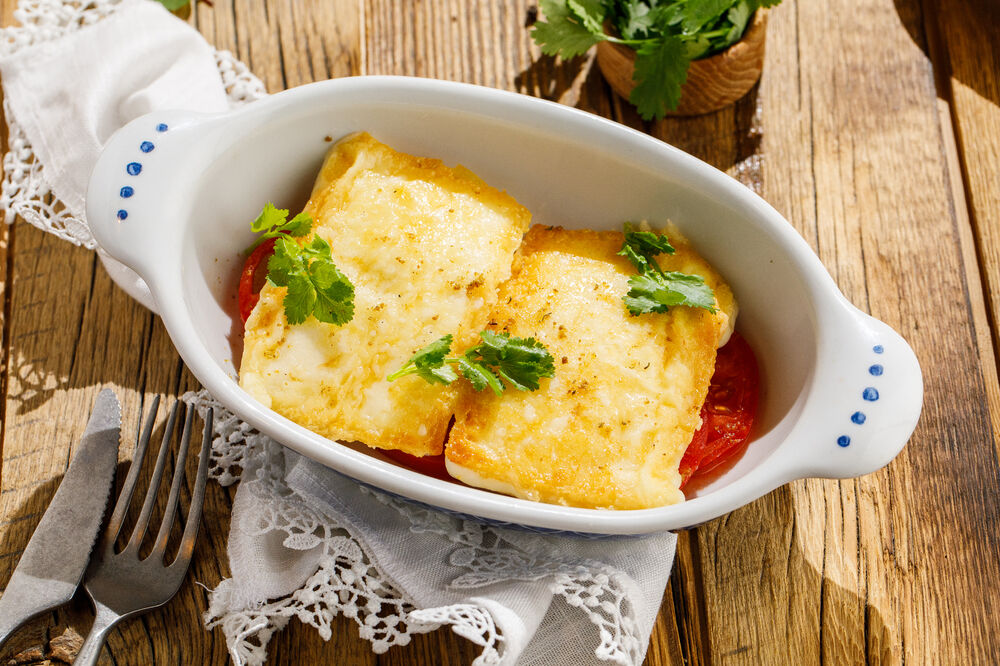 Fried Suluguni cheese with fresh tomatoes