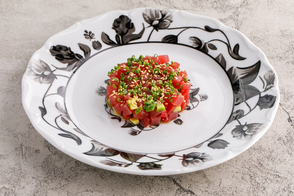 Tuna tartare with tonnato sauce