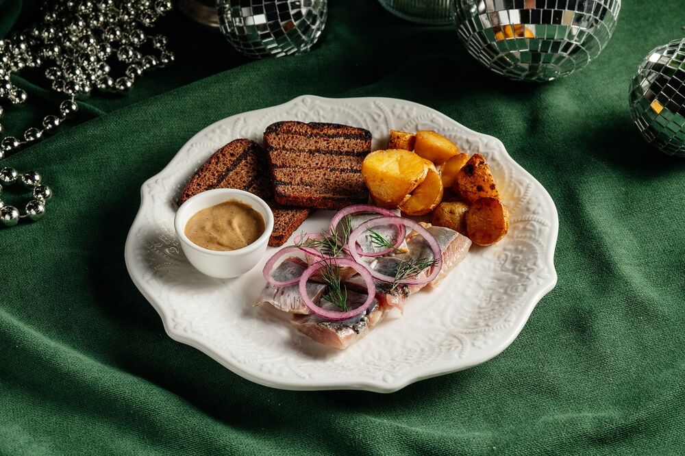 Olyutor herring with potatoes