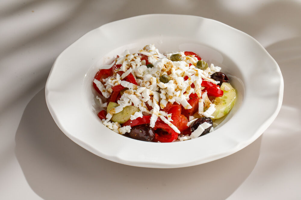 Сербский салат с брынзой 