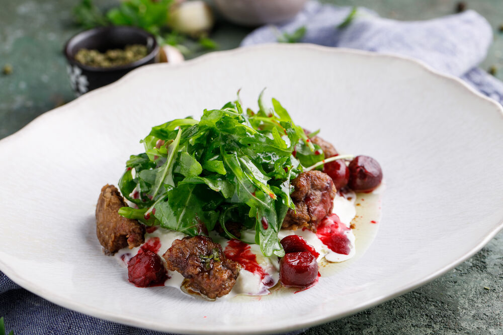 Chiicken liver. cherry and stracciatella salad
