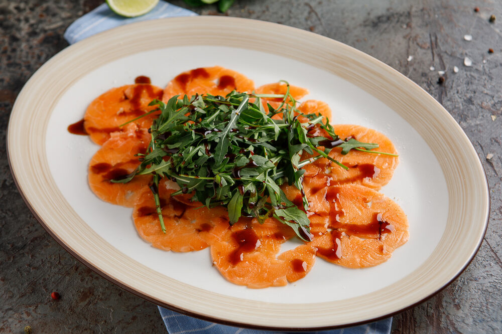 Salmon carpaccio