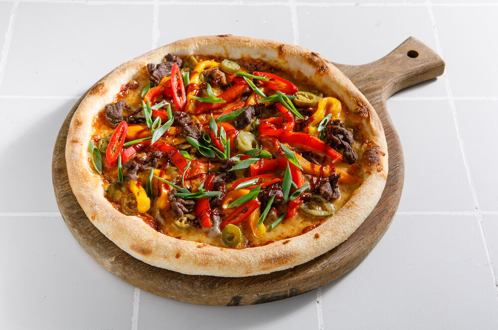 BBQ pizza with beef and paprika