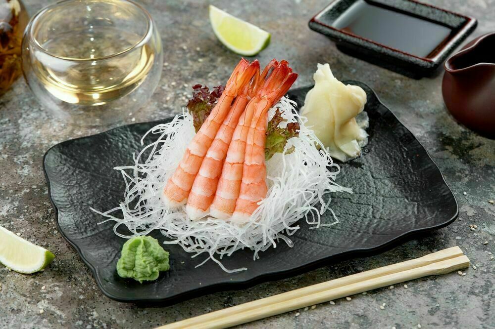  Sashimi with shrimp