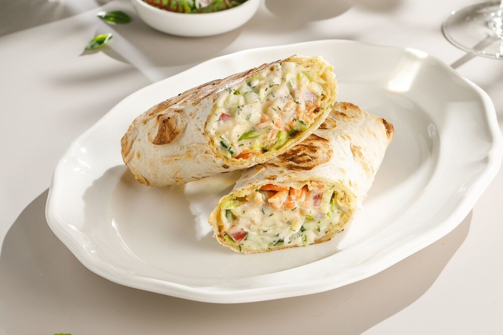 Шаверма с цыпленком на углях