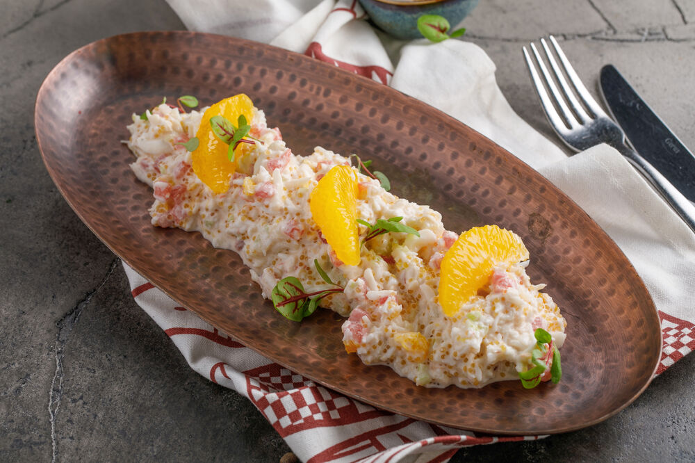 Crab salad with pike caviar and oranges
