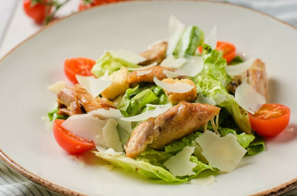 Caesar salad with chicken