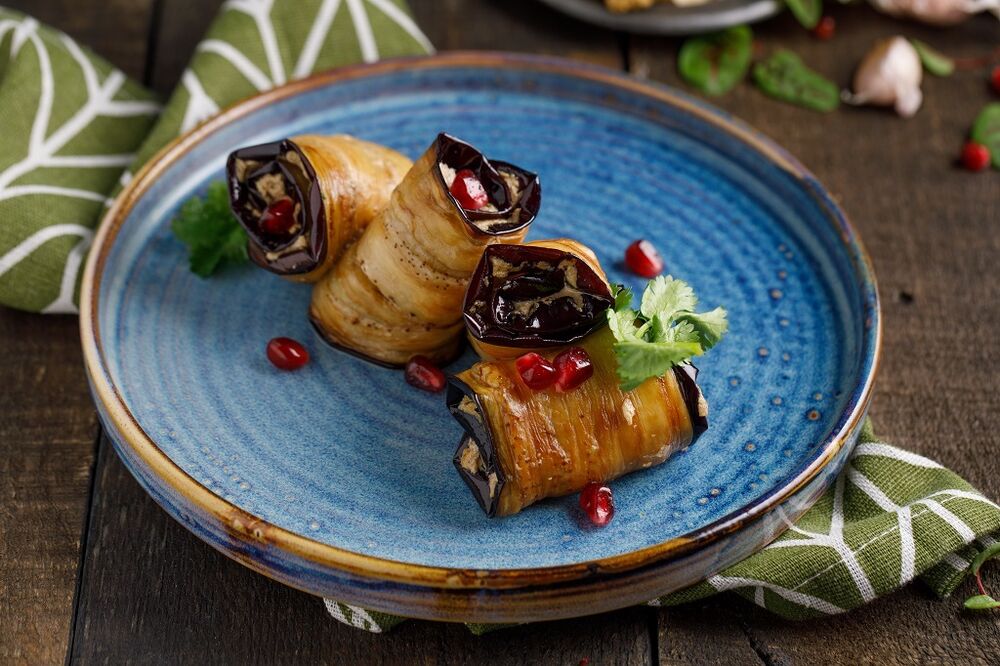 Mingrelian style roasted eggplant rolls