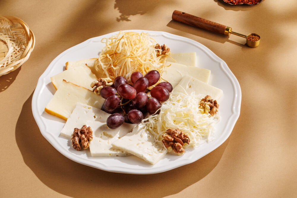 Грузинские сыры 