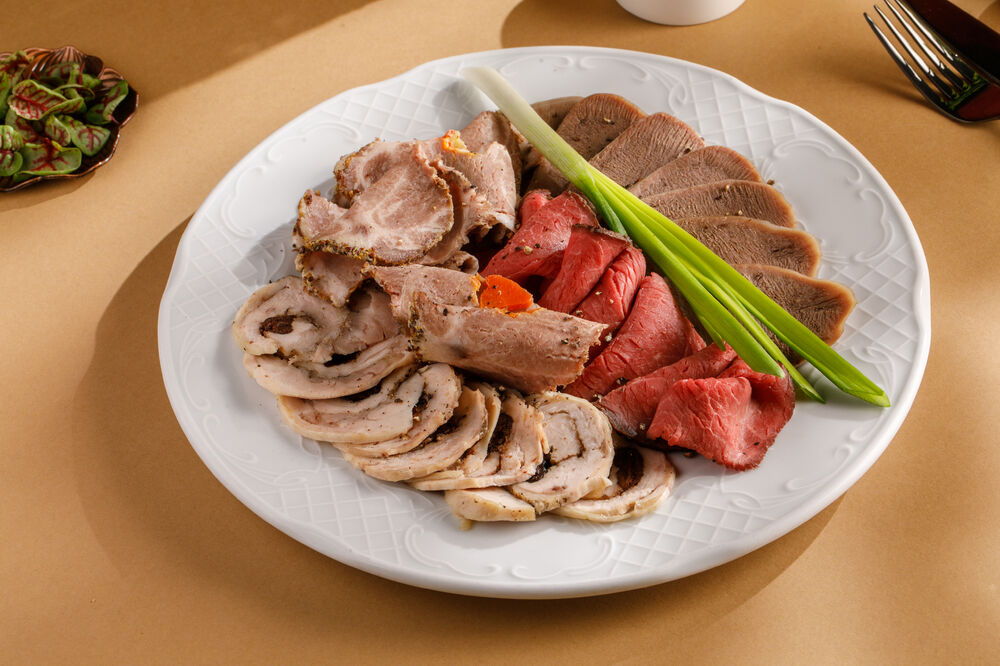 Мясное ассорти