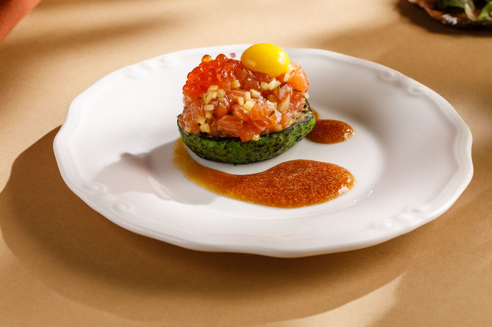 Salmon tartar