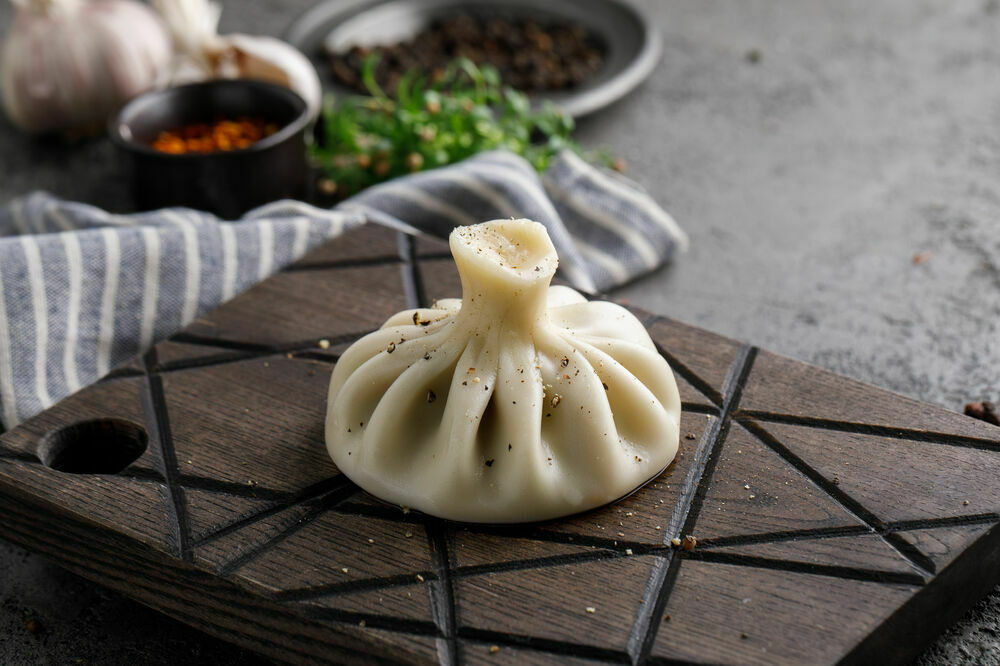 Khinkali with pork and beef (1 piece)