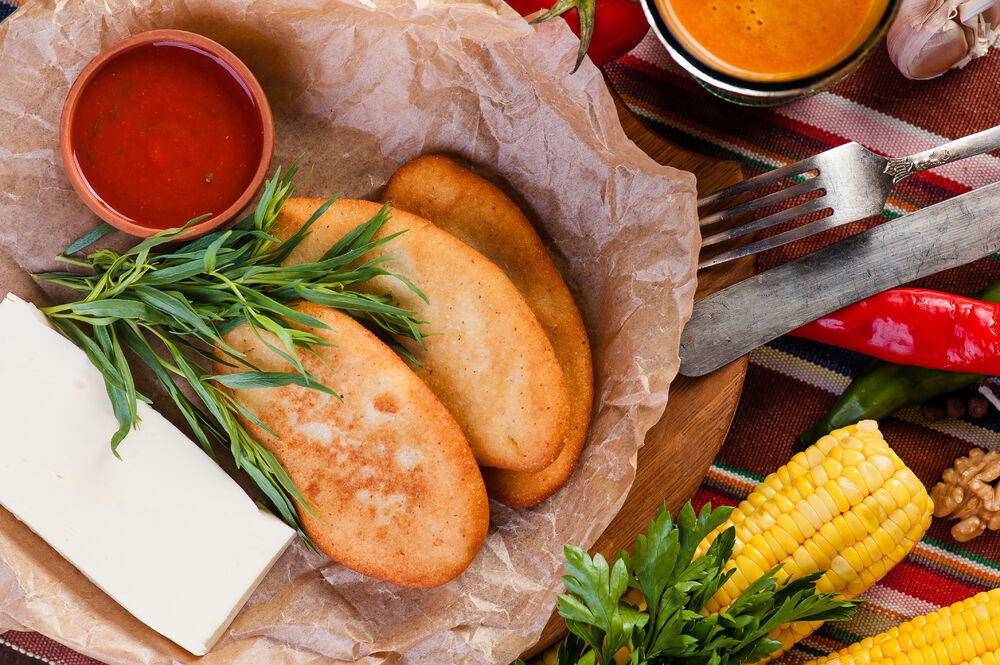Mchadi with Suluguni cheese