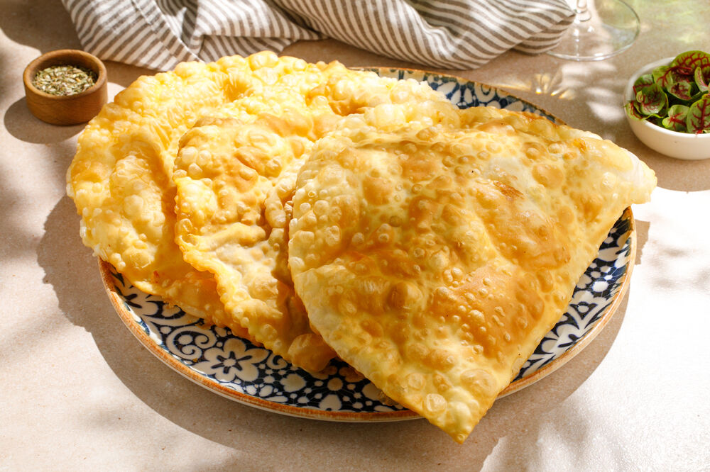 Чебурек с бараниной