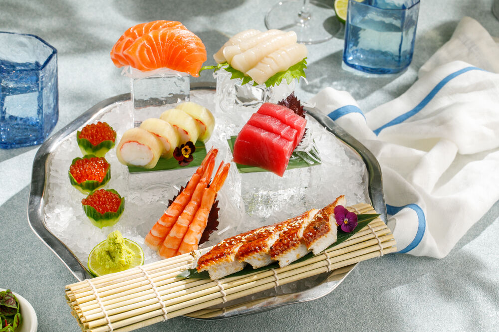 Assorted sashimi
