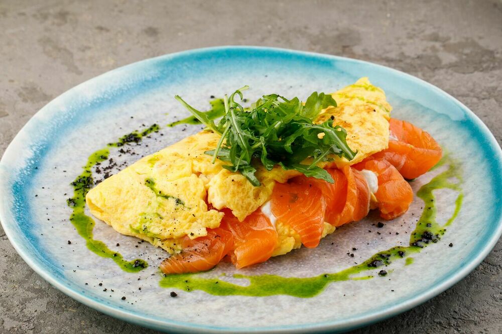 Omelette with chef's salmon and cream cheese