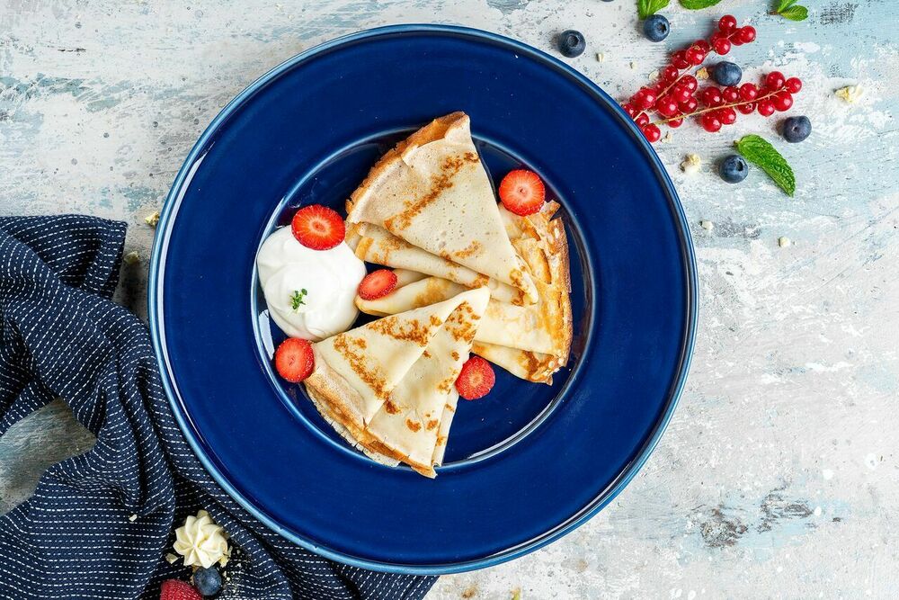Pancakes with sour cream