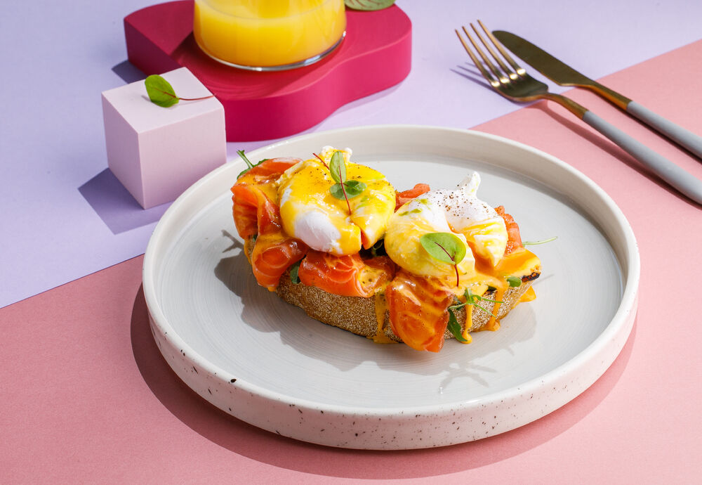 Egg Benedict with salmon