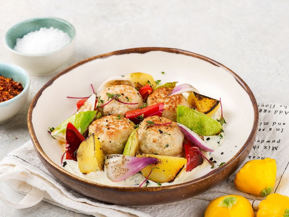 Turkey cutlets with vegetables