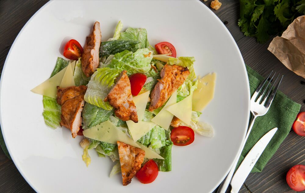 Caesar salad with chicken