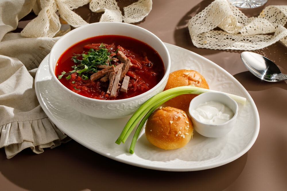 суп "Домашний борщ с чесноком"