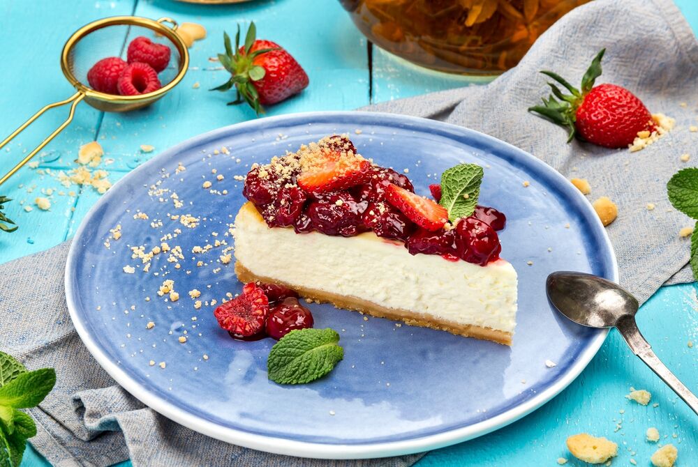 Cheesecake with cherry