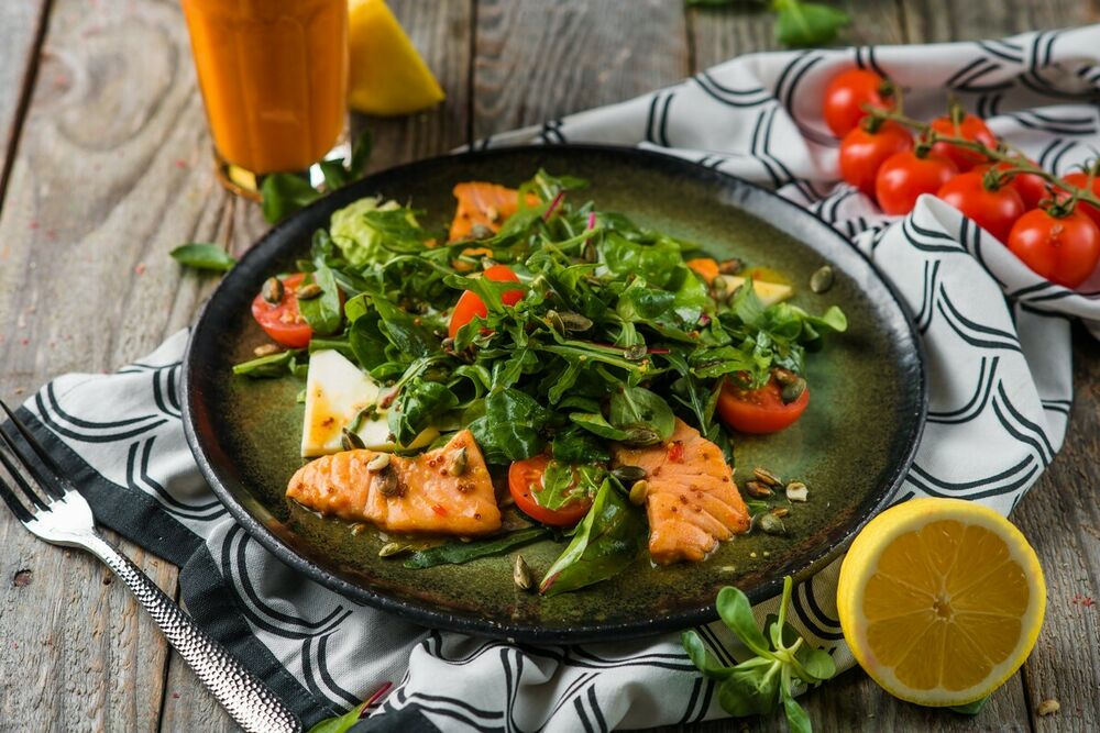 Warm salad with salmon