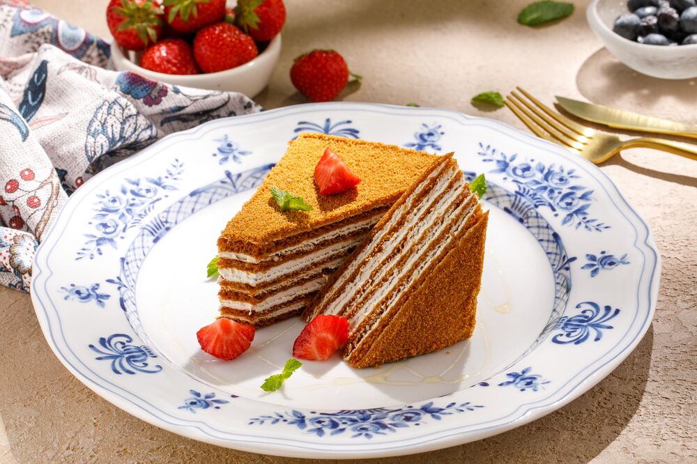 Honey cake 