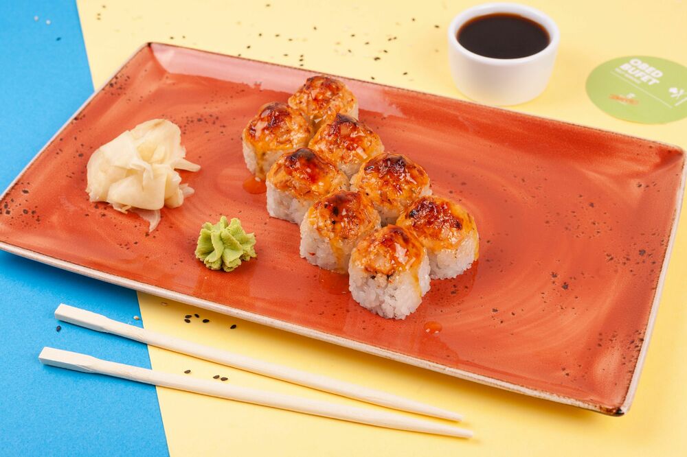 Baked roll with squid and paprika