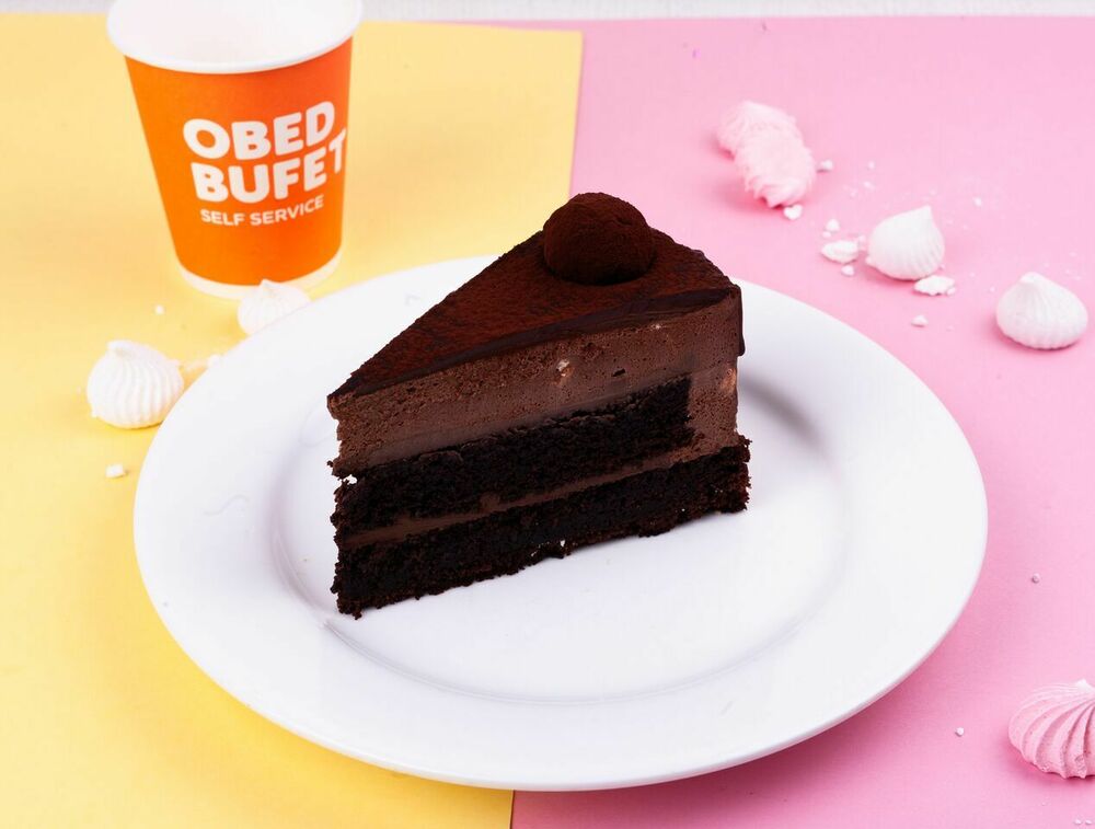Chocolate brownie cake with truffle