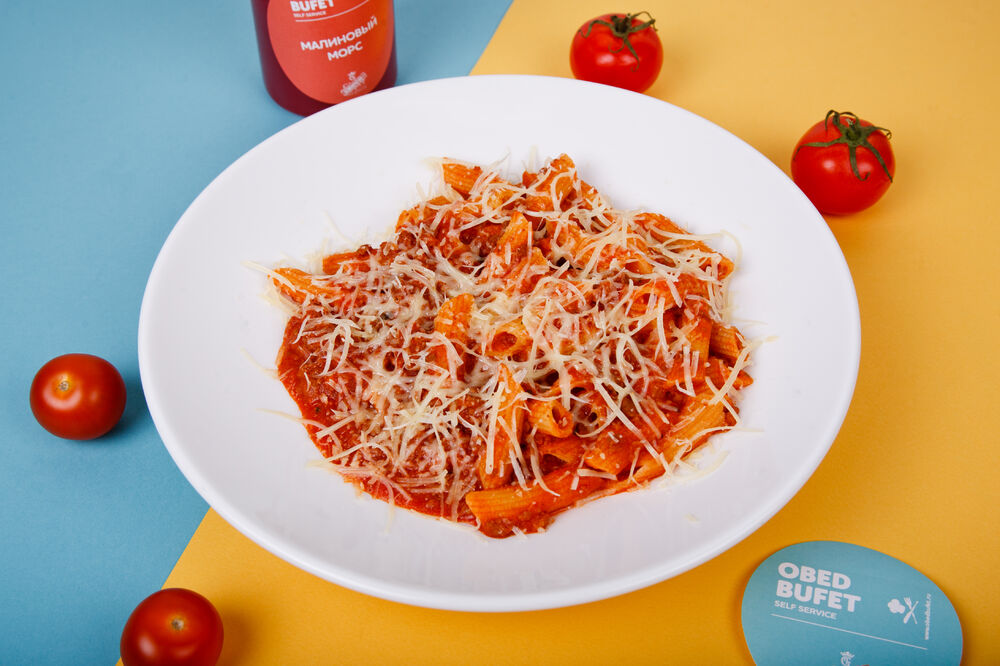 Pasta with sauce "Bolognese"