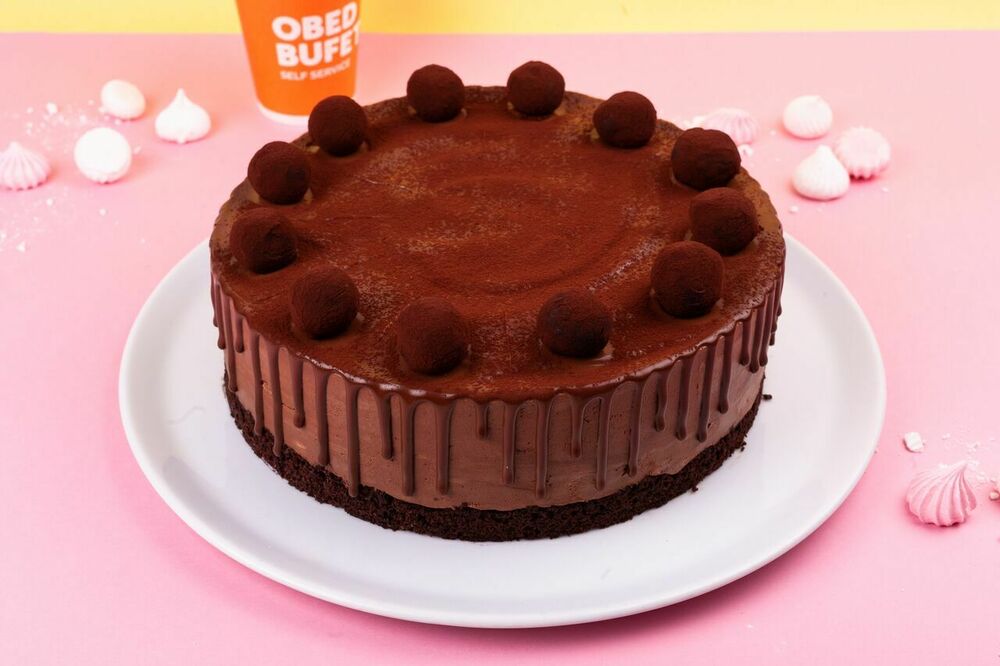 Chocolate brownie cake with truffle