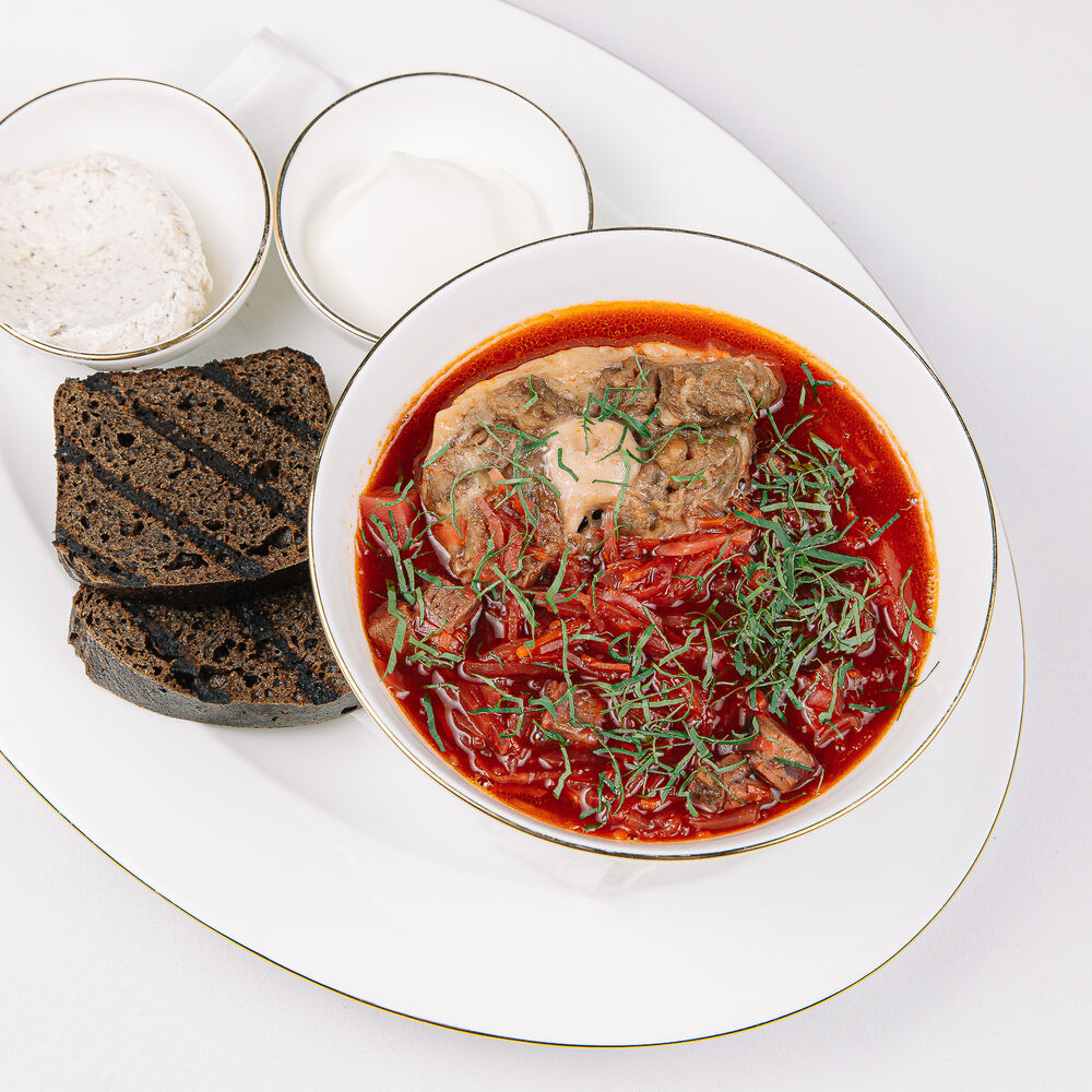 Borsch with oxtail 