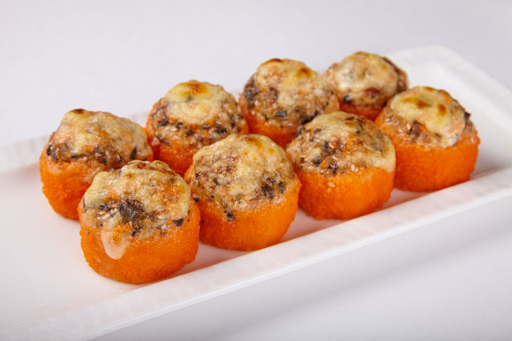 Baked roll with eel