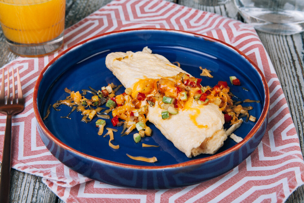 Omelette with vegetables and cheese