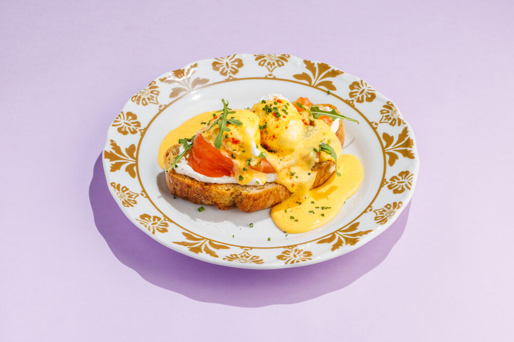 Egg Benedict with salmon
