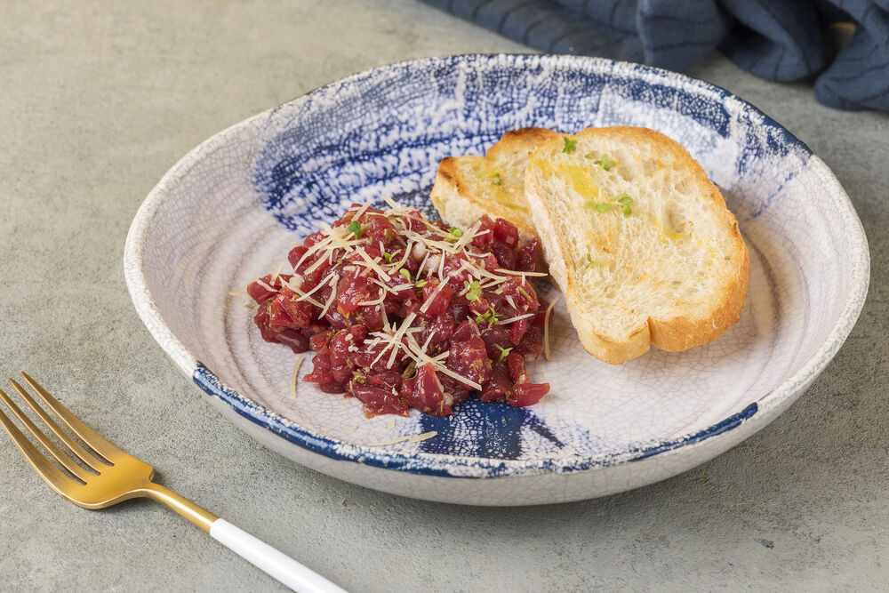 Tartar with beef