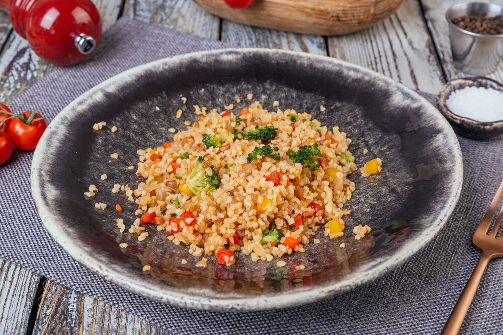 Bulgur with vegetables